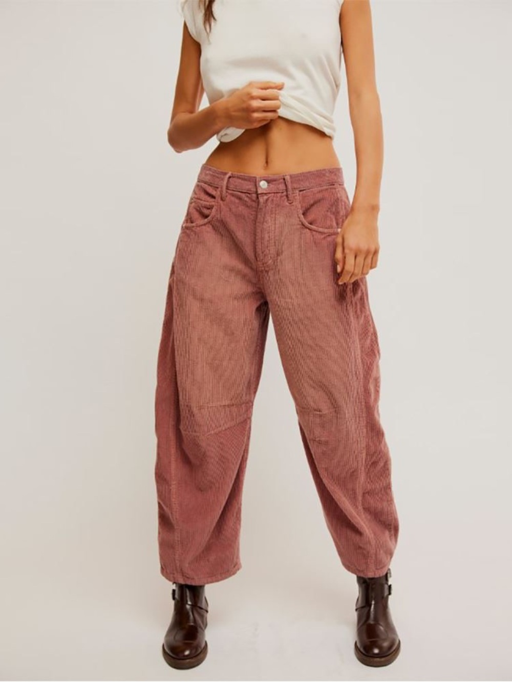FREE PEOPLE WE THE FREE GOOD LUCK MID-RISE CORD BARREL JEANS 27